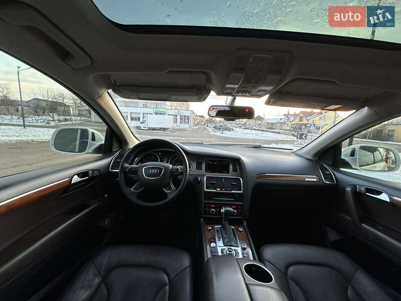 Позашляховик / Кросовер Audi Q7 2014 в Дубні