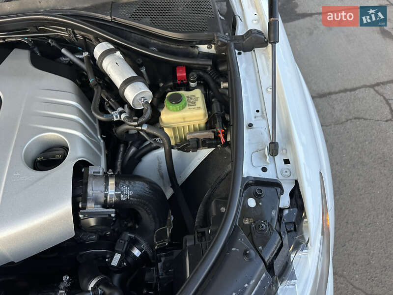 Позашляховик / Кросовер Audi Q7 2014 в Дубні