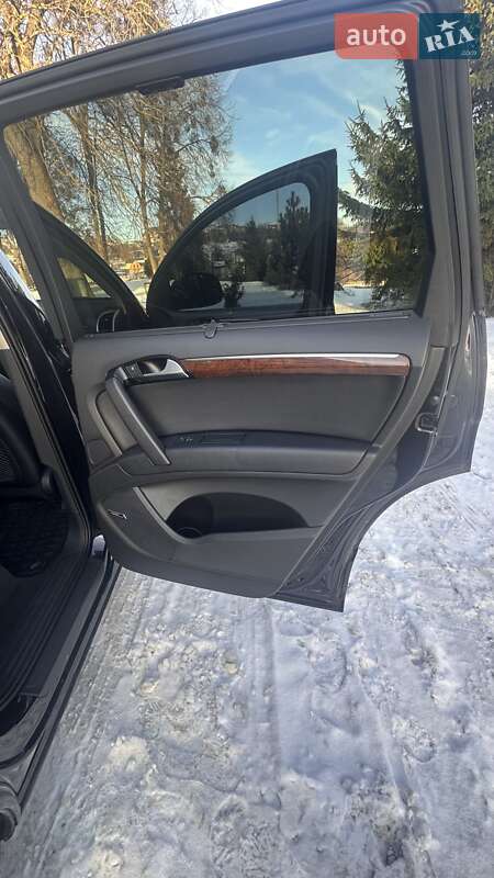 Позашляховик / Кросовер Audi Q7 2014 в Києві фото 11 Позашляховик / Кросовер Audi Q7 2014 в Києві