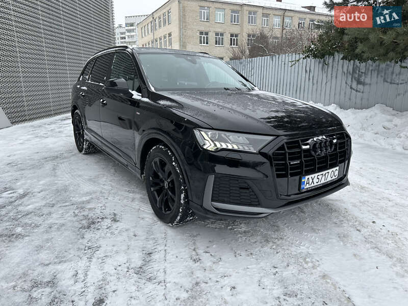 Позашляховик / Кросовер Audi Q7 2023 в Харкові