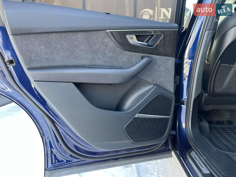 Позашляховик / Кросовер Audi Q7 2021 в Львові фото 37 Позашляховик / Кросовер Audi Q7 2021 в Львові
