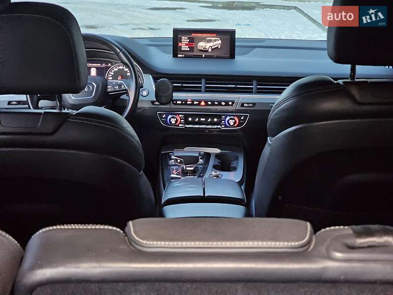 Позашляховик / Кросовер Audi Q7 2017 в Києві фото 10 Позашляховик / Кросовер Audi Q7 2017 в Києві