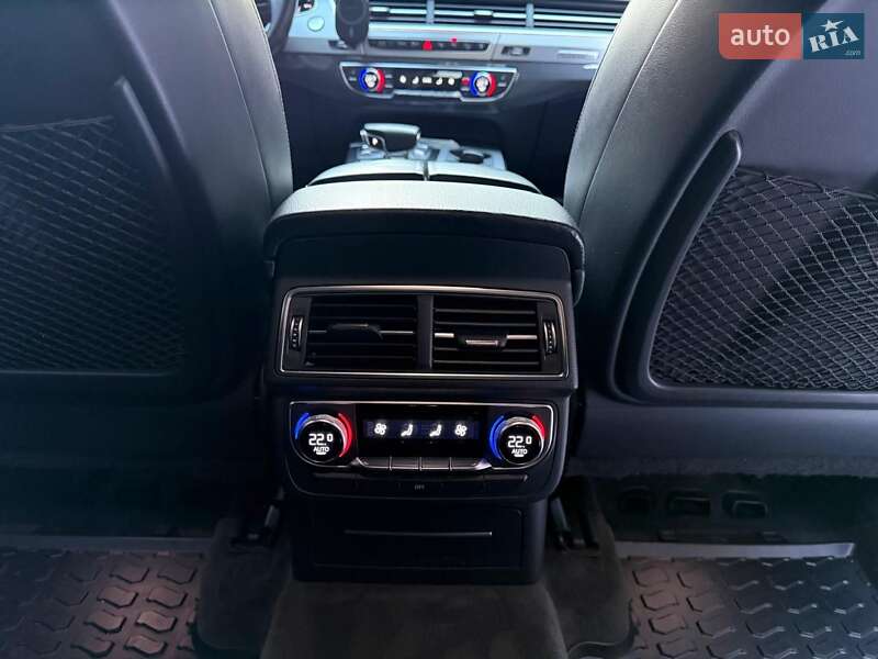 Позашляховик / Кросовер Audi Q7 2017 в Києві фото 22 Позашляховик / Кросовер Audi Q7 2017 в Києві