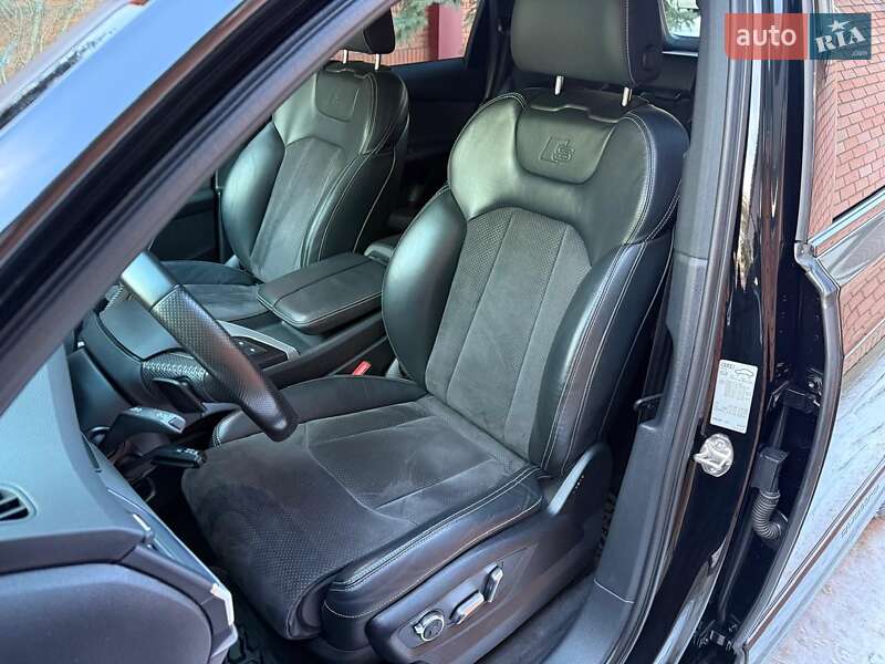 Позашляховик / Кросовер Audi Q7 2017 в Києві фото 29 Позашляховик / Кросовер Audi Q7 2017 в Києві