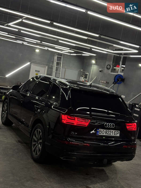 Позашляховик / Кросовер Audi Q7 2018 в Тернополі