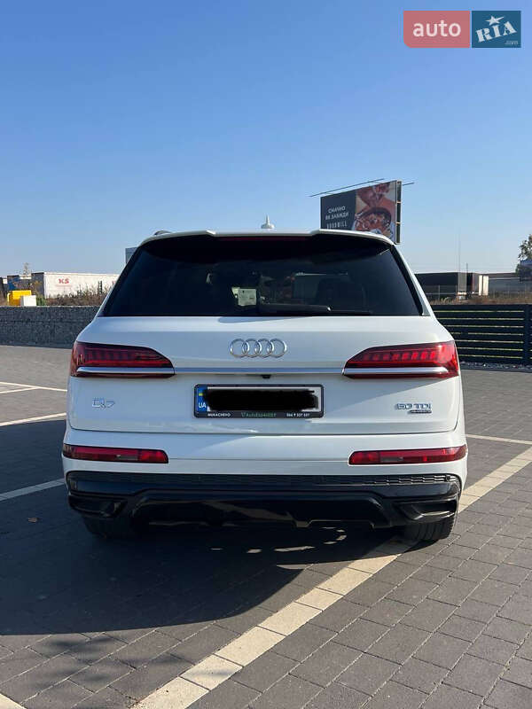 Внедорожник / Кроссовер Audi Q7 2020 в Мукачево