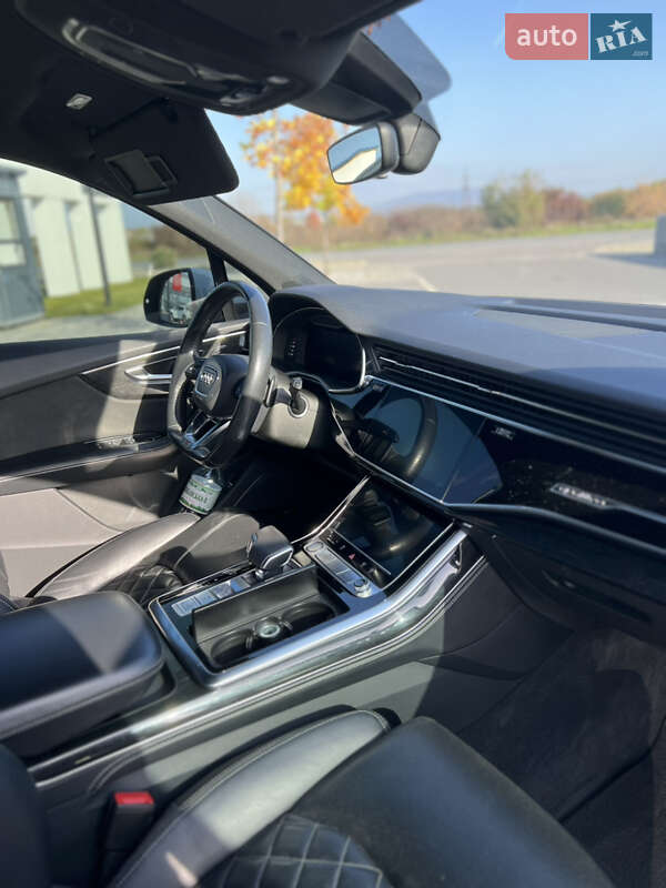 Внедорожник / Кроссовер Audi Q7 2020 в Мукачево