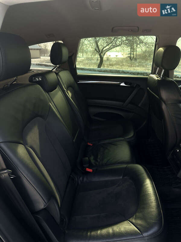 Внедорожник / Кроссовер Audi Q7 2013 в Кременчуге