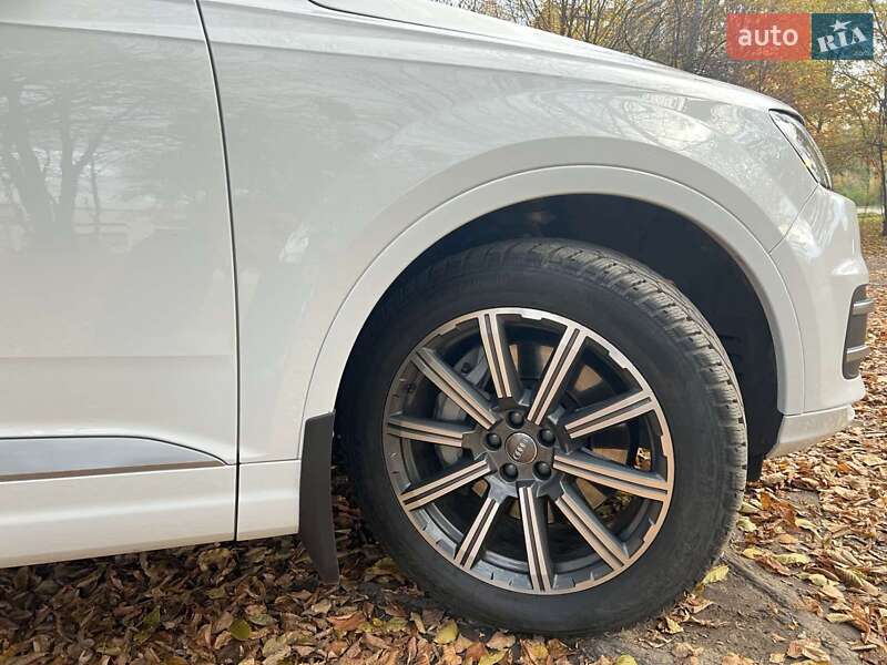 Внедорожник / Кроссовер Audi Q7 2019 в Ивано-Франковске