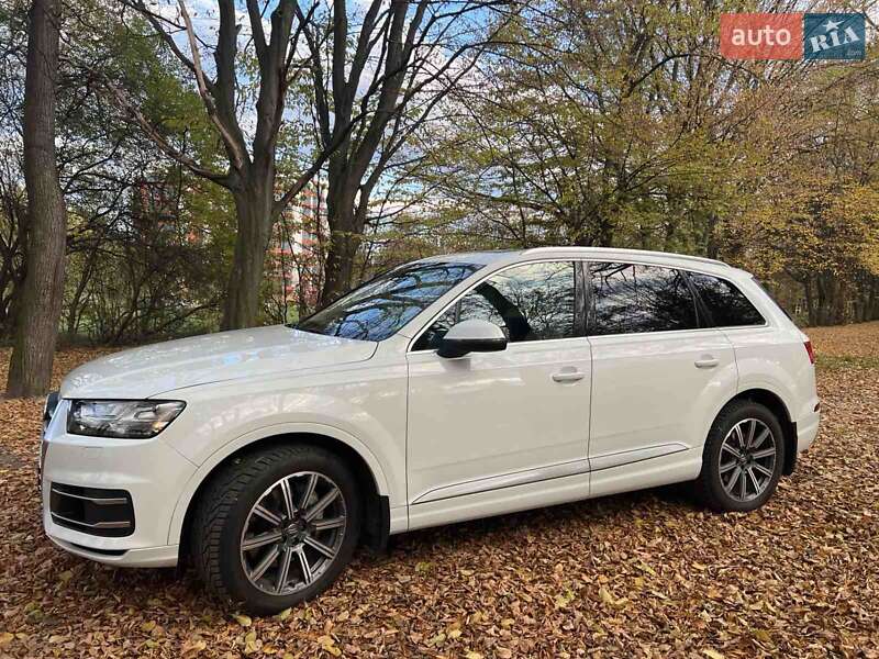 Внедорожник / Кроссовер Audi Q7 2019 в Ивано-Франковске