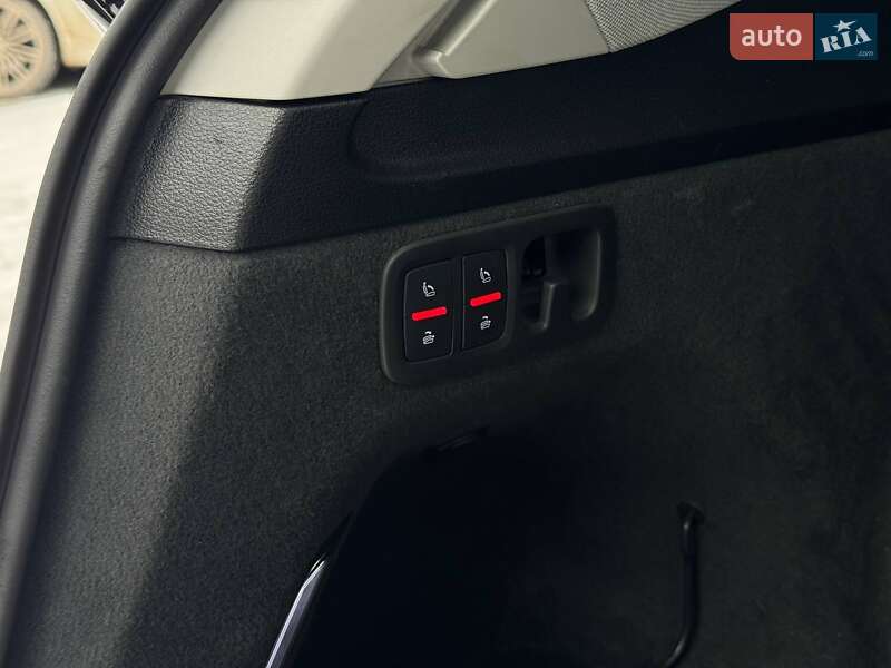 Внедорожник / Кроссовер Audi Q7 2017 в Каменец-Подольском