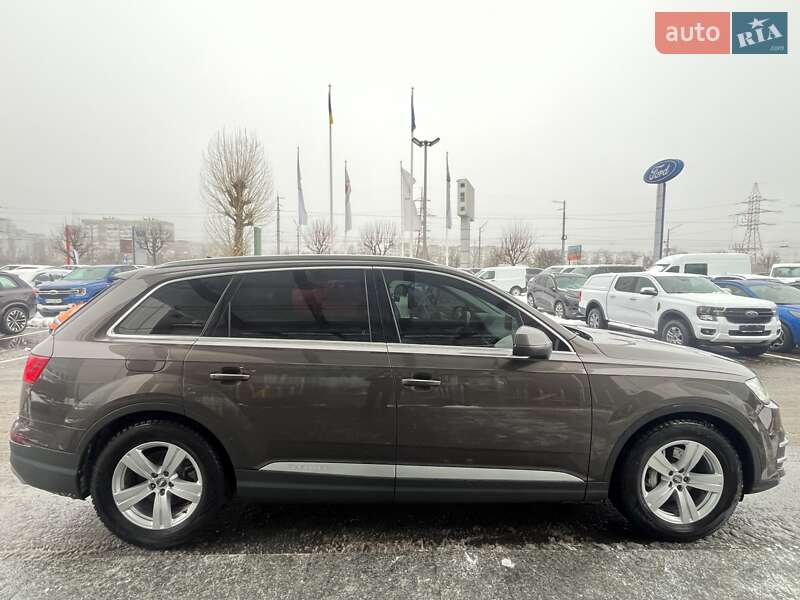 Внедорожник / Кроссовер Audi Q7 2015 в Киеве фото 5 Внедорожник / Кроссовер Audi Q7 2015 в Киеве