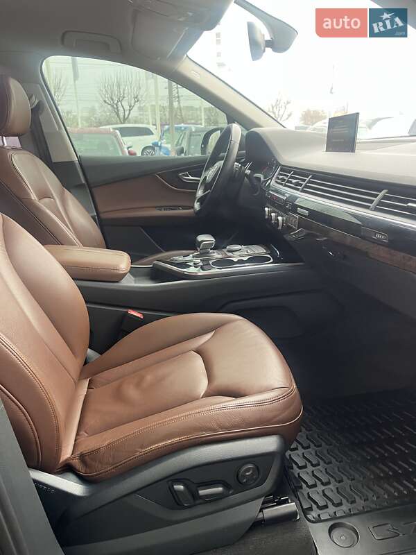 Внедорожник / Кроссовер Audi Q7 2015 в Киеве фото 14 Внедорожник / Кроссовер Audi Q7 2015 в Киеве