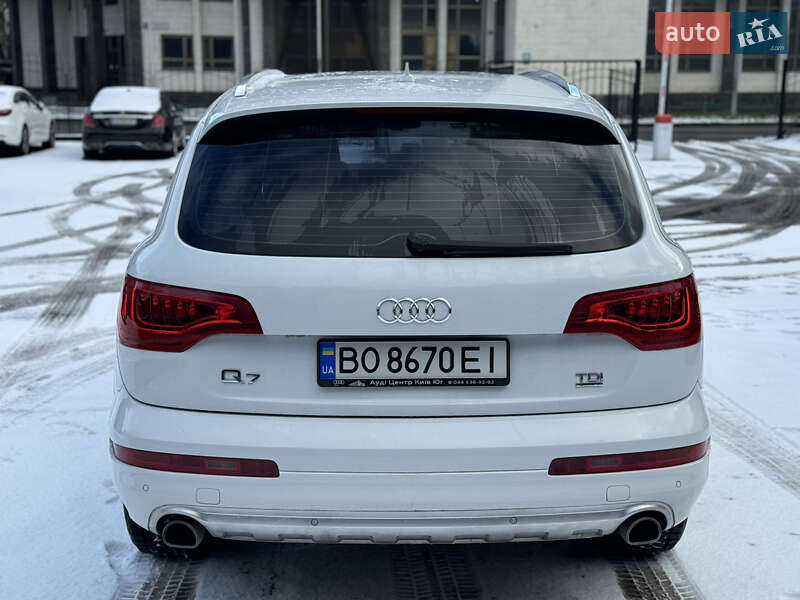 Внедорожник / Кроссовер Audi Q7 2013 в Киеве