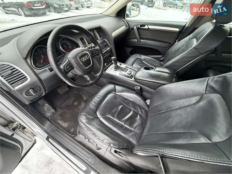 Внедорожник / Кроссовер Audi Q7 2009 в Киеве
