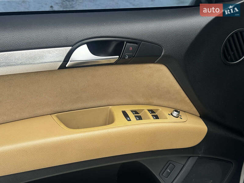 Внедорожник / Кроссовер Audi Q7 2009 в Харькове