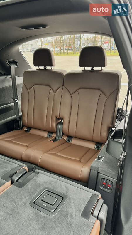 Позашляховик / Кросовер Audi Q7 2017 в Києві