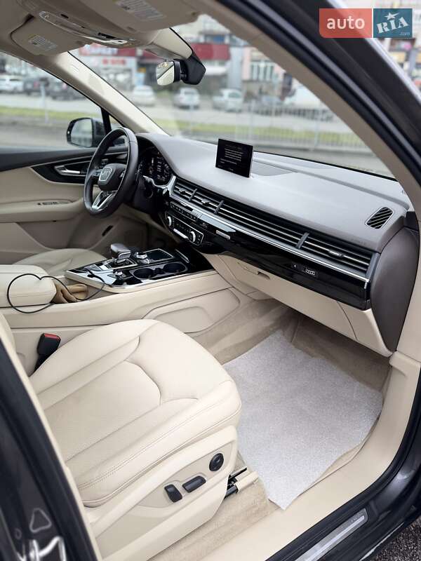 Внедорожник / Кроссовер Audi Q7 2019 в Ковеле