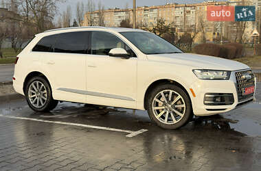 Позашляховик / Кросовер Audi Q7 2017 в Кам'янському