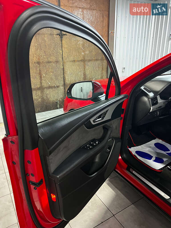 Позашляховик / Кросовер Audi Q7 2015 в Костопілі