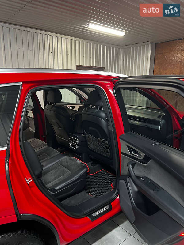 Позашляховик / Кросовер Audi Q7 2015 в Костопілі