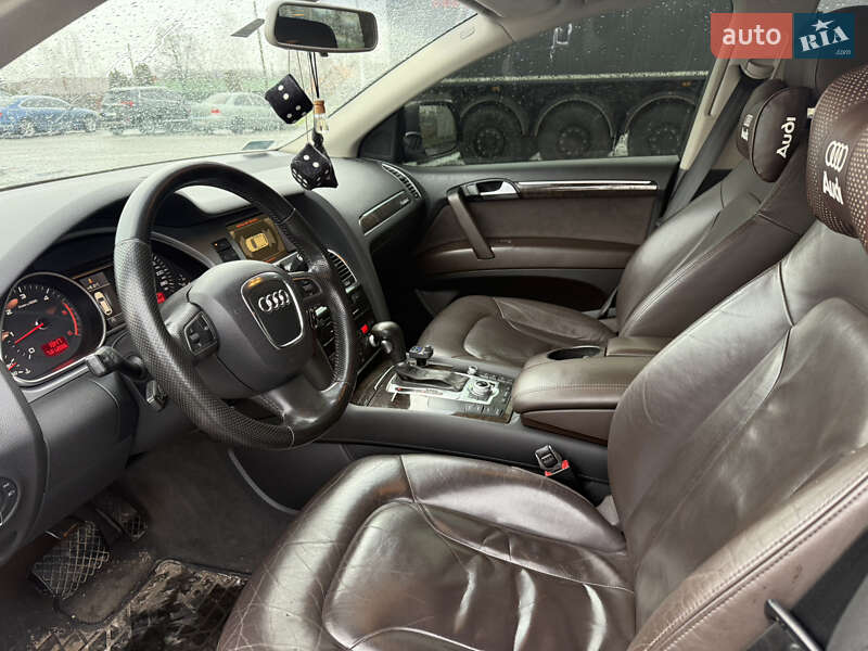 Внедорожник / Кроссовер Audi Q7 2010 в Виннице