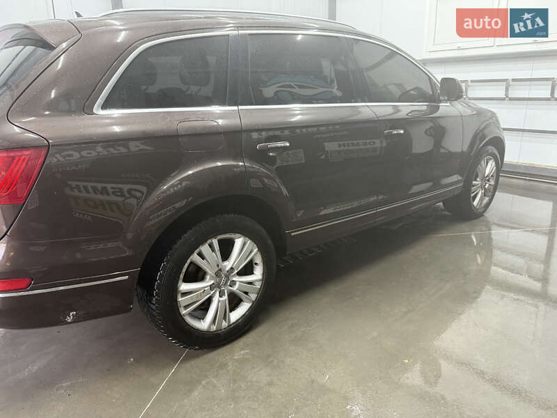Внедорожник / Кроссовер Audi Q7 2010 в Виннице