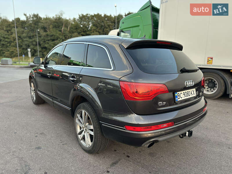 Внедорожник / Кроссовер Audi Q7 2010 в Стрые