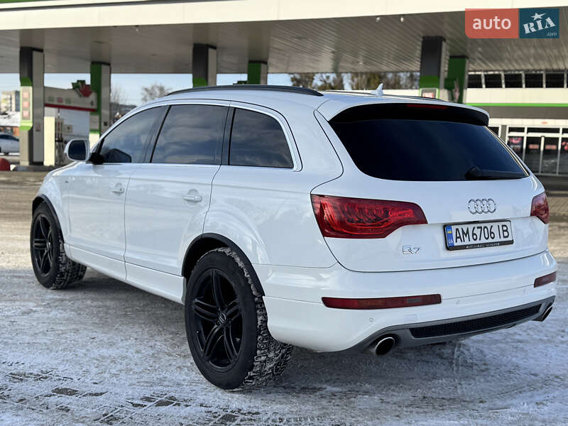 Внедорожник / Кроссовер Audi Q7 2010 в Житомире