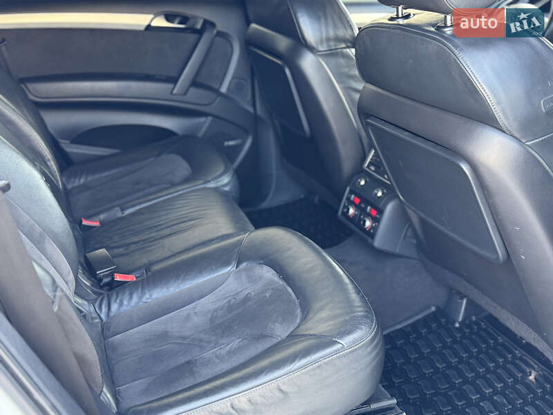 Внедорожник / Кроссовер Audi Q7 2010 в Житомире