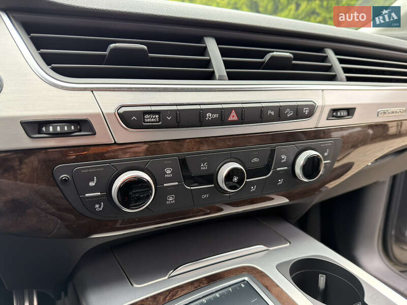 Внедорожник / Кроссовер Audi Q7 2016 в Одессе фото 57 Внедорожник / Кроссовер Audi Q7 2016 в Одессе