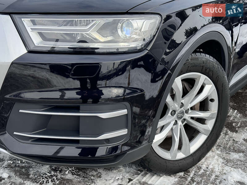 Внедорожник / Кроссовер Audi Q7 2016 в Ровно