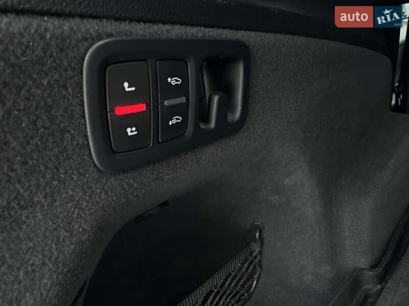 Внедорожник / Кроссовер Audi Q7 2016 в Ровно