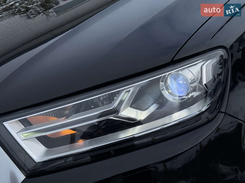 Внедорожник / Кроссовер Audi Q7 2016 в Ровно