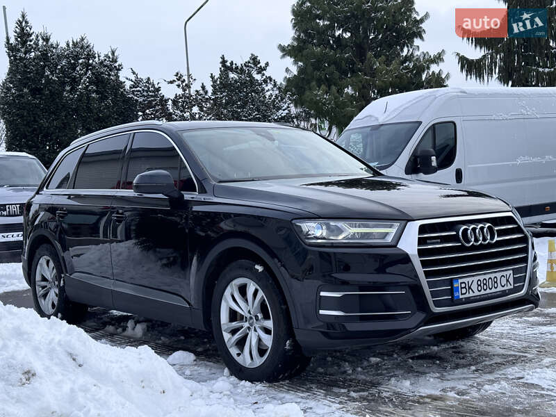 Внедорожник / Кроссовер Audi Q7 2016 в Ровно