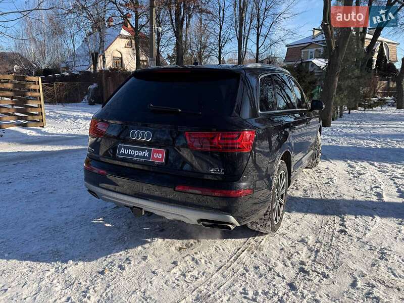 Внедорожник / Кроссовер Audi Q7 2016 в Киеве
