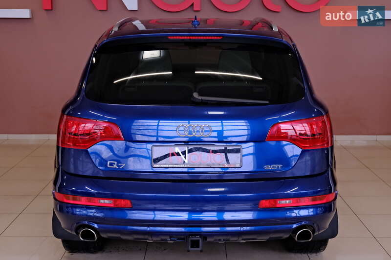 Позашляховик / Кросовер Audi Q7 2015 в Одесі
