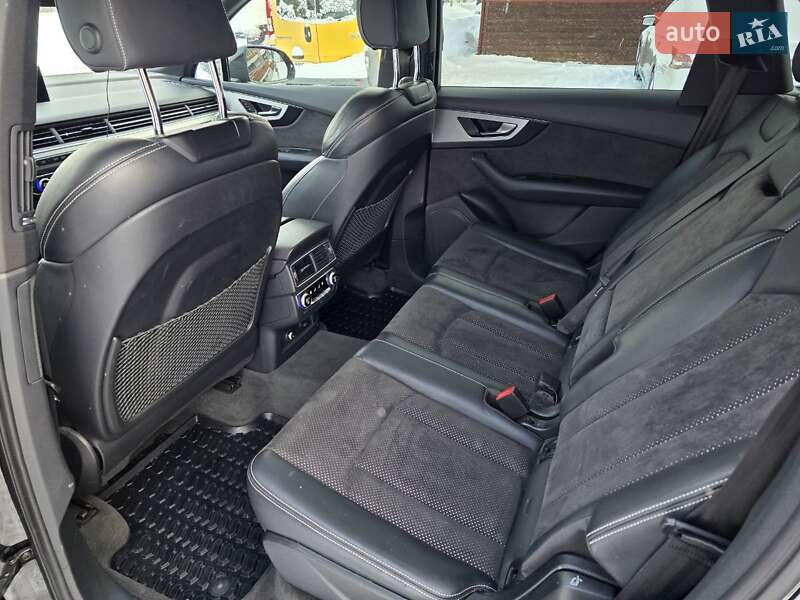 Позашляховик / Кросовер Audi Q7 2017 в Тернополі фото 26 Позашляховик / Кросовер Audi Q7 2017 в Тернополі
