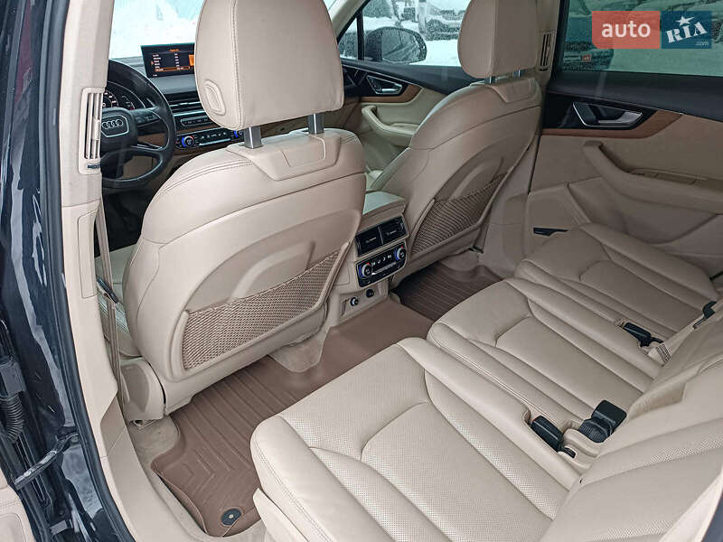 Внедорожник / Кроссовер Audi Q7 2018 в Львове