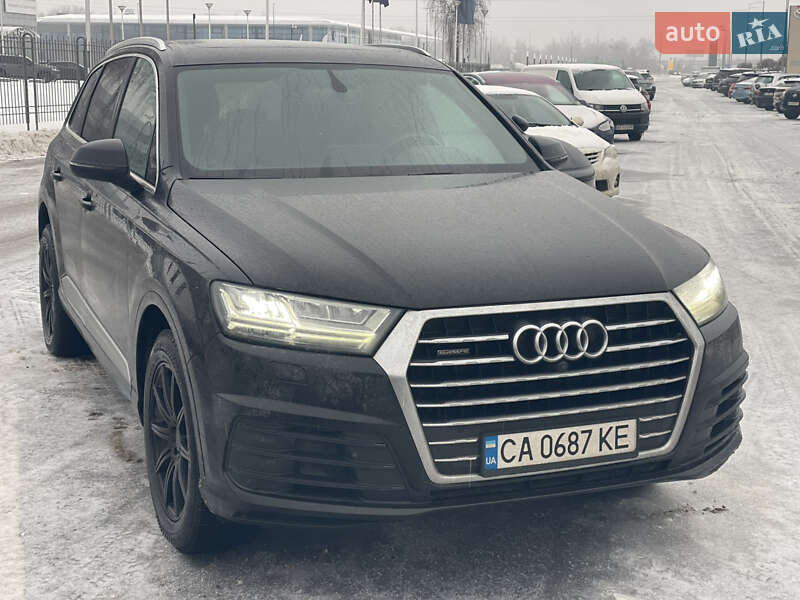 Внедорожник / Кроссовер Audi Q7 2018 в Киеве