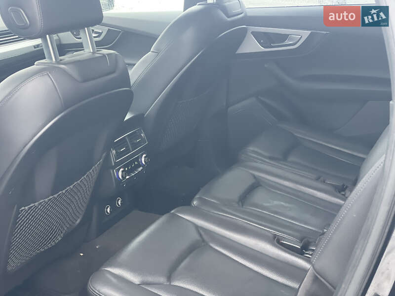 Внедорожник / Кроссовер Audi Q7 2018 в Киеве