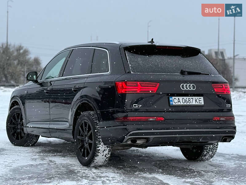 Внедорожник / Кроссовер Audi Q7 2018 в Киеве