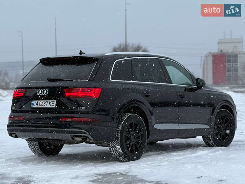 Внедорожник / Кроссовер Audi Q7 2018 в Киеве