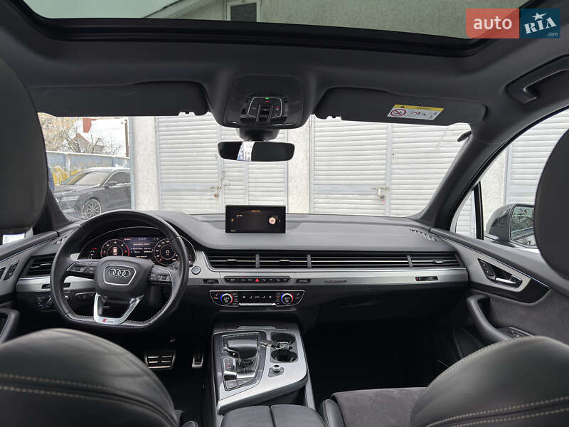 Внедорожник / Кроссовер Audi Q7 2018 в Луцке