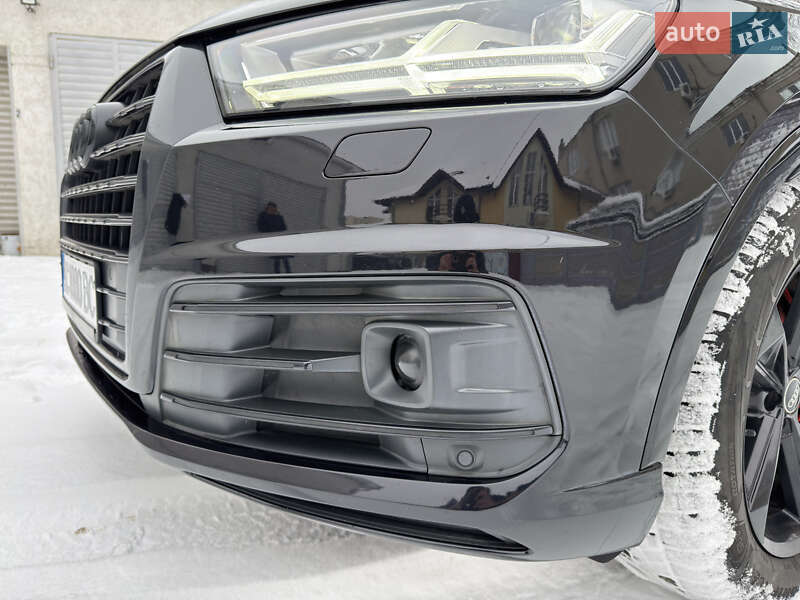 Внедорожник / Кроссовер Audi Q7 2018 в Луцке