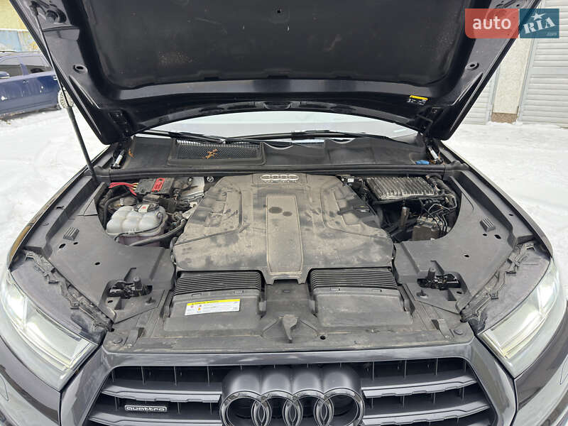 Внедорожник / Кроссовер Audi Q7 2018 в Луцке