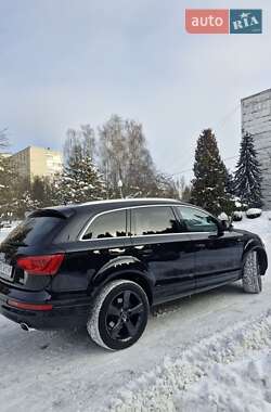 Позашляховик / Кросовер Audi Q7 2014 в Рівному