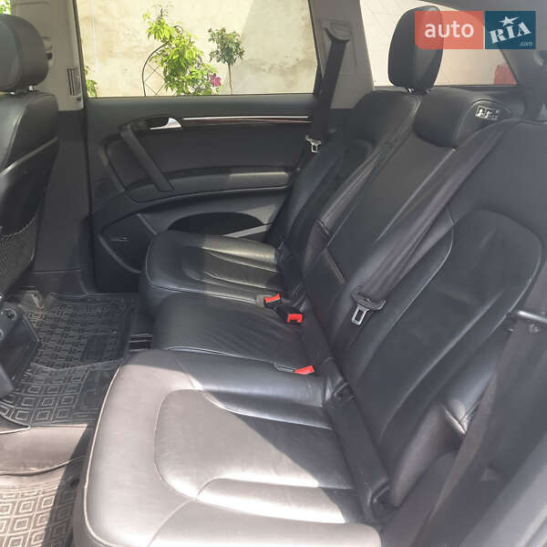 Внедорожник / Кроссовер Audi Q7 2011 в Томашполе