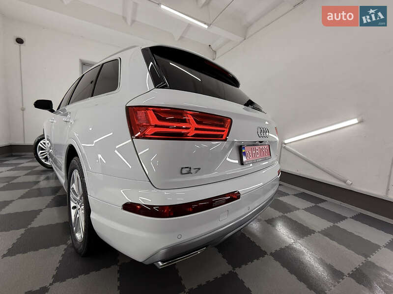 Внедорожник / Кроссовер Audi Q7 2018 в Трускавце