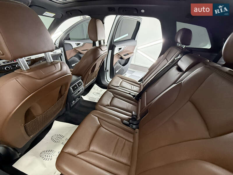 Внедорожник / Кроссовер Audi Q7 2018 в Трускавце